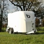 Debon Roadster Cargo 2 Kofferanhänger einachsig Seitenansicht