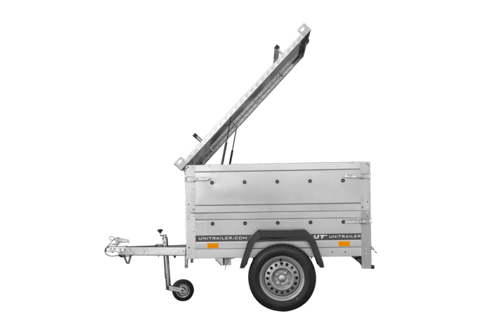 Kippfunktion und klappbare V-Deichsel am Garden Trailer 150