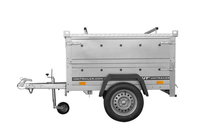 Kippfunktion und klappbare V-Deichsel am Garden Trailer 150