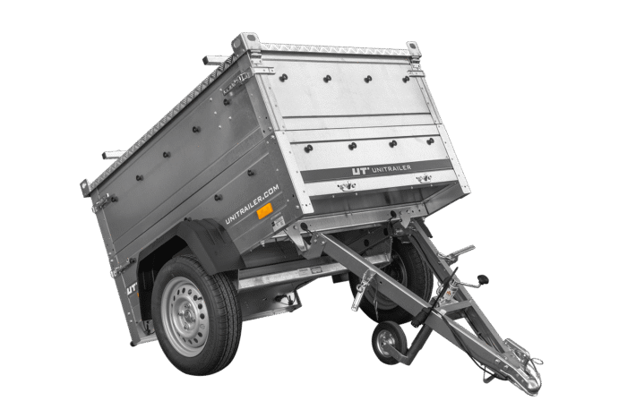 Kippfunktion und klappbare V-Deichsel am Garden Trailer 150
