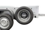 Garden Trailer 230 KIPP mit montiertem Ersatzradhalter